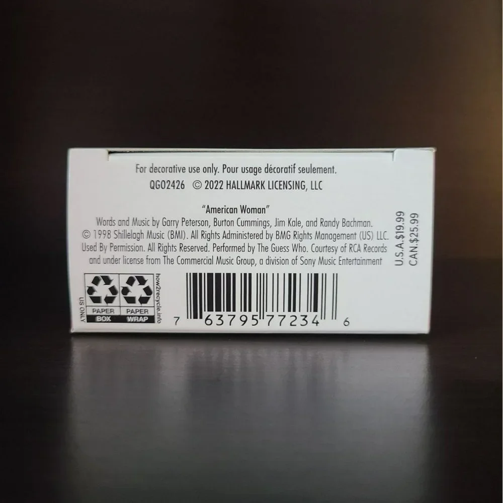 Hallmark Keepsake 2022 Ornament American Woman NIB - Picture 6 of 6